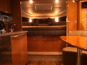 alt="custom-yacht-interiors"